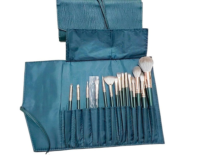 Fourteen Piece Makeup Brush Set Plus Eyeliner Eyelash Kit