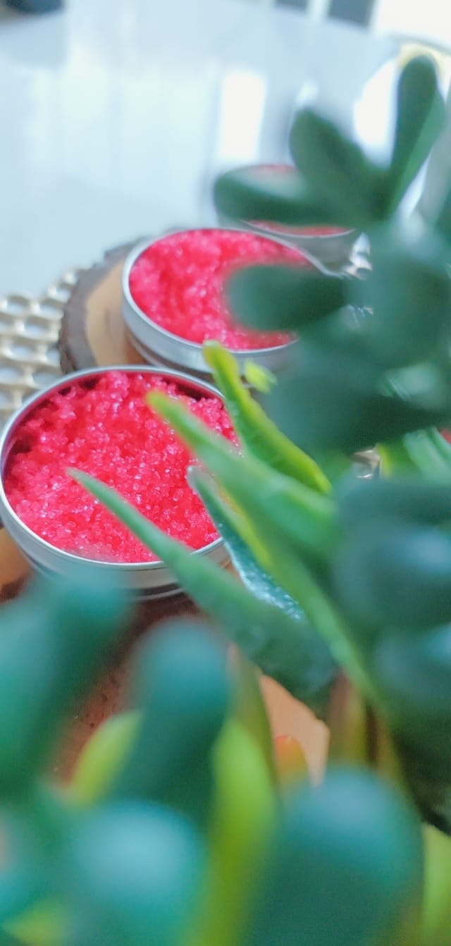 Lip Lightening Scrub